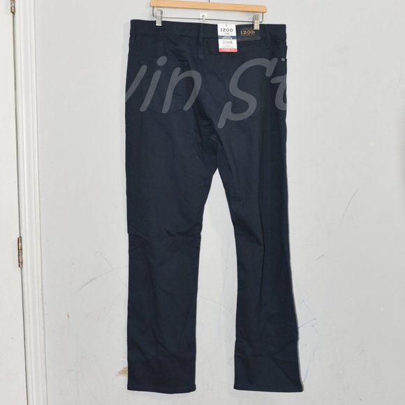 Blue Izod Men's Stretch 5 Pocket Regular Fit Jeans - Picture 2 of 8